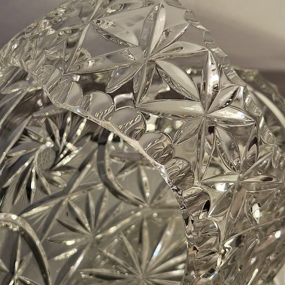VTG Large Lead Crystal Heavy Cut Glass Basket w/ Stars & Pinwheels